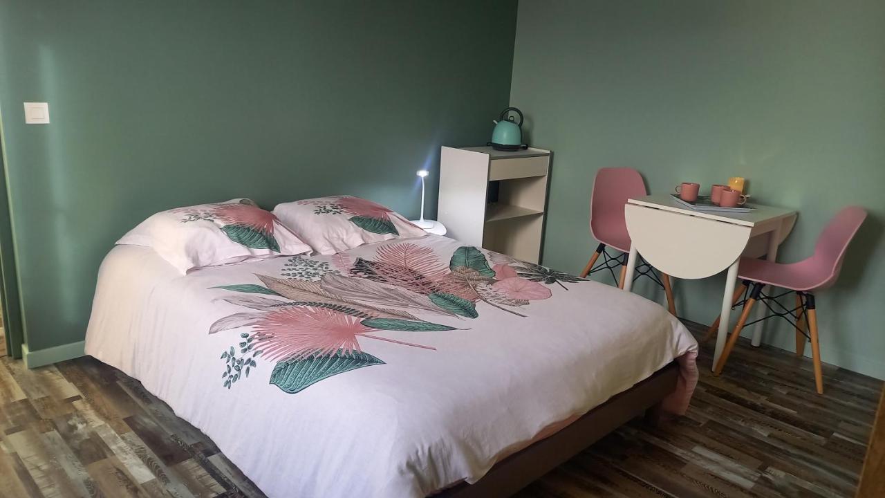 Chambre Privee Le Bugue Eksteriør billede